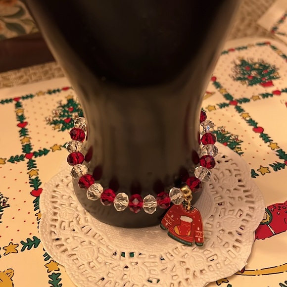 ** 3/$21 **  Handmade Ugly Sweater Beaded Stretchy Bracelet - Picture 3 of 3